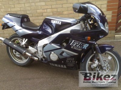 1988 Yamaha FZR 250 photo